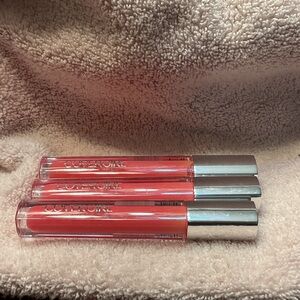 COVERGIRL 700 Whipped Berry Colorlicious lip gloss lot of 3